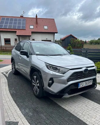 samochody osobowe Toyota RAV4 cena 136000 przebieg: 74000, rok produkcji 2019 z Staszów